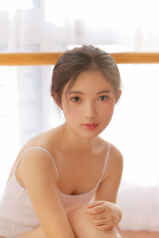 JENNIE穿蕾丝内衣全看光